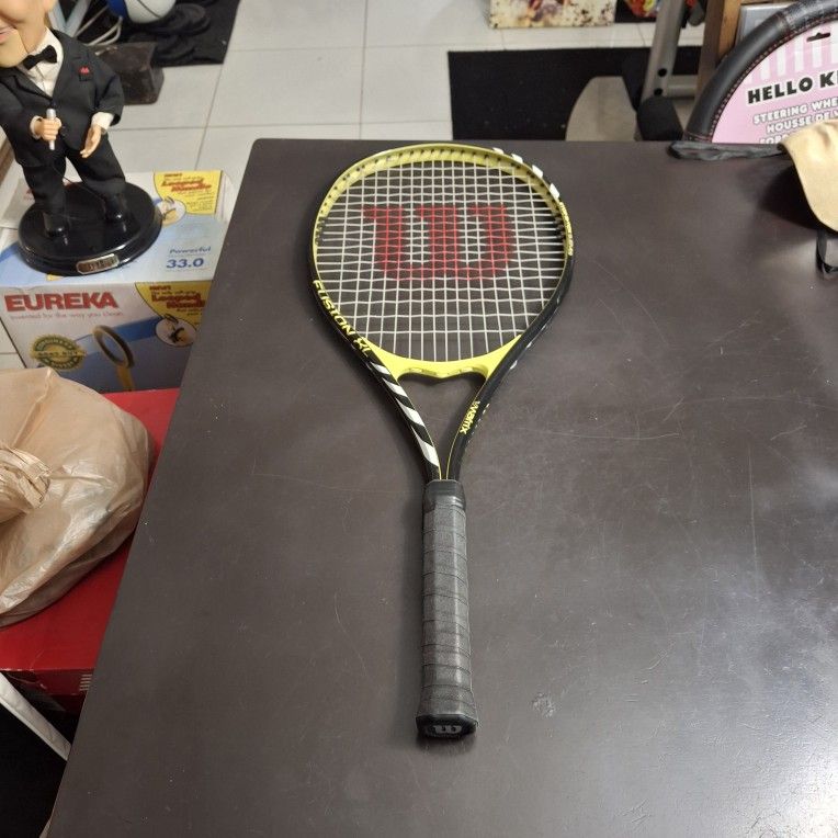 Wilson Fusion XL V-Matrix Tennis Racket With New Grip Just Installed Grip 4 1/4