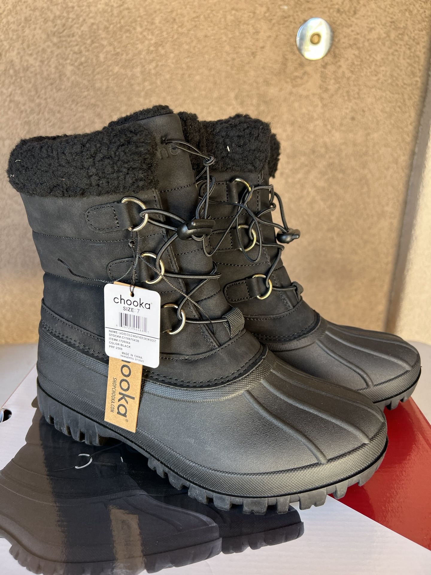 Women Snow winter boot Size7 New