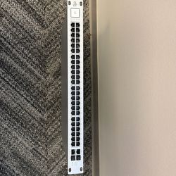 Ubiquiti Networks UniFi (US-48-500W) 48-Port PoE Switch