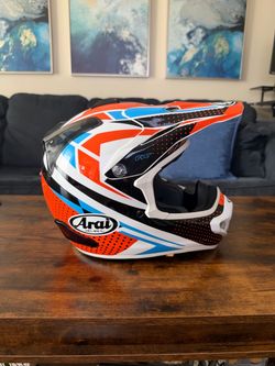 Arai VX-PRO4 MOTORCYCLE HELMET