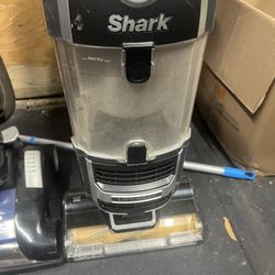 2 Used vacuums - Need Repairs