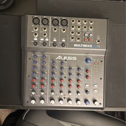 Mixer Alesis Multimix8 