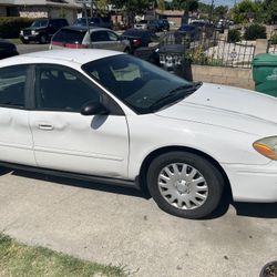 2006 Ford Taurus