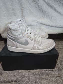 Air Jordan 1 Retro "Laser" size 8.5