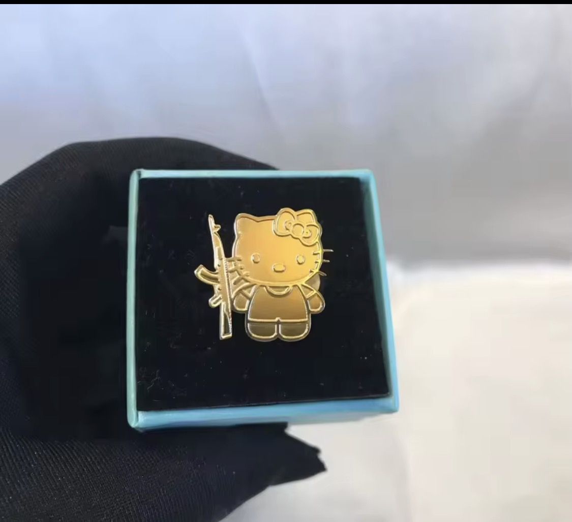 Gold plated hello kitty ring