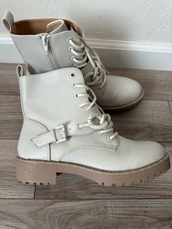 Dolce Vita boots size 8
