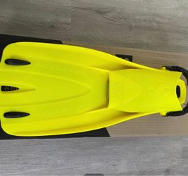 NIB Scubapro  Go Sport Fins Boot Fit - medium yellow Avail