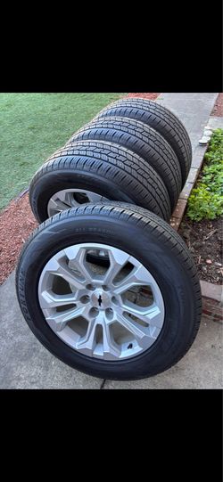 Stock 20 inches Chevy rims