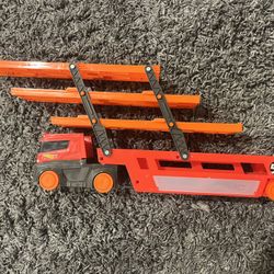 Hot Wheels Mega Hauler with 6 Levels, Stores up to 50