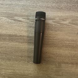 Shure SM57 Dynamic Microphone