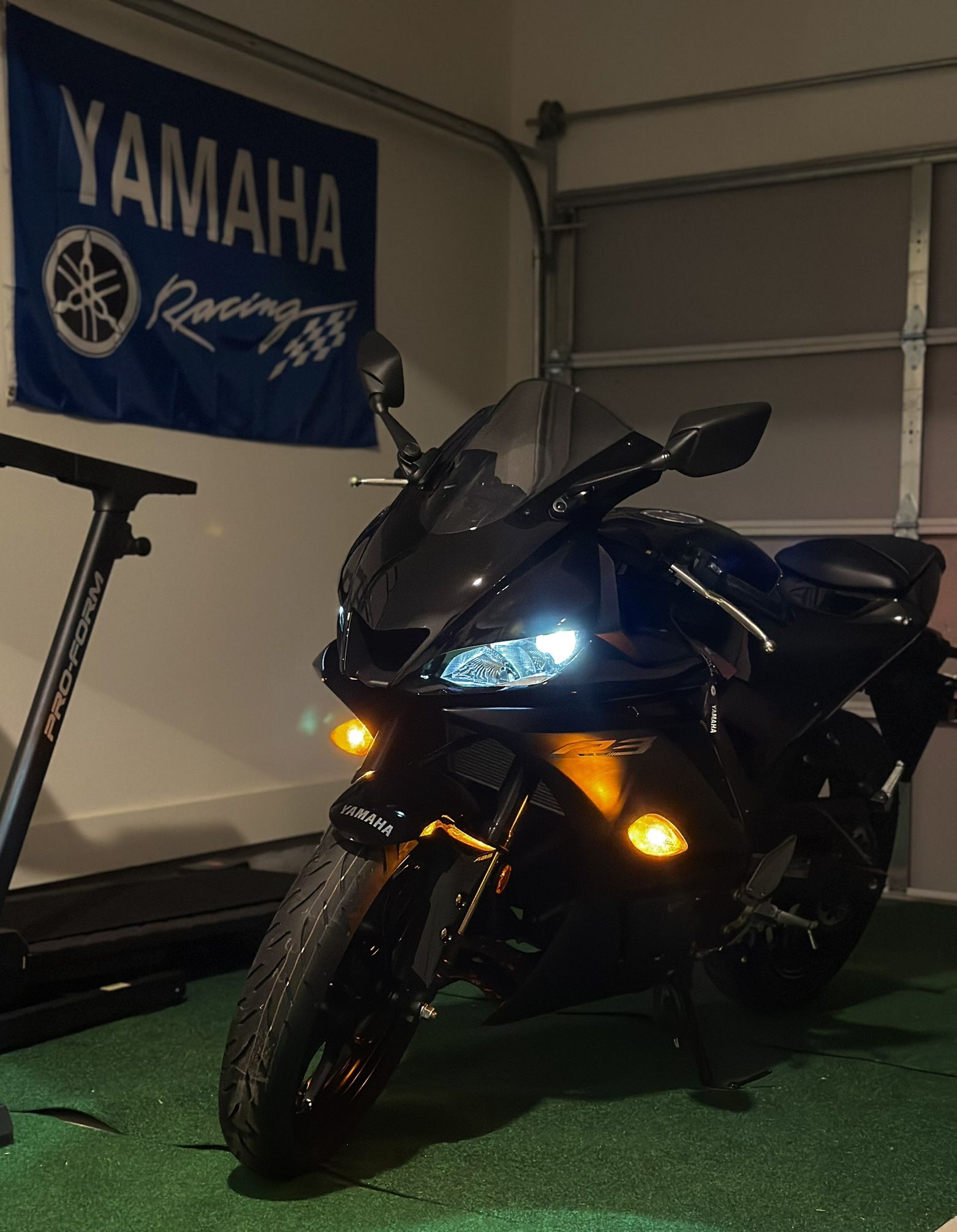 2023 Yamaha R3