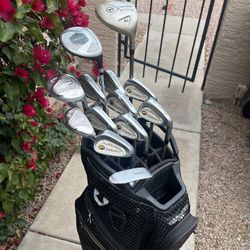 Women’s golf club set with a Sun Mountain Golf Bag