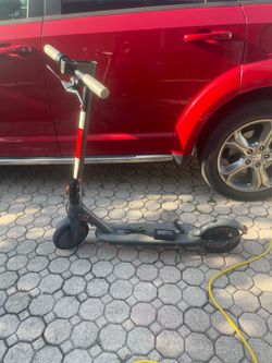 Joyhis Electric Scooter For Adult New Charger. $100 Firm on Price