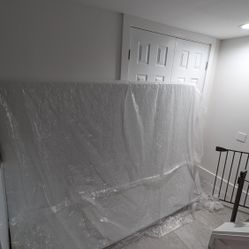 Zinus Queen Size Mattress 