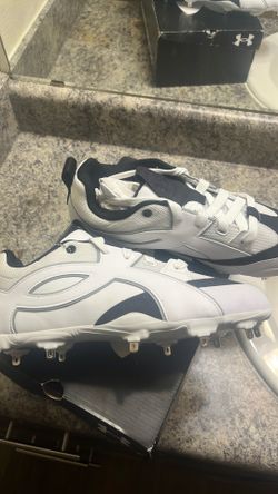 Under Armour Cleats