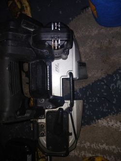 Makita Lxt Sub Compact Bandsaw 