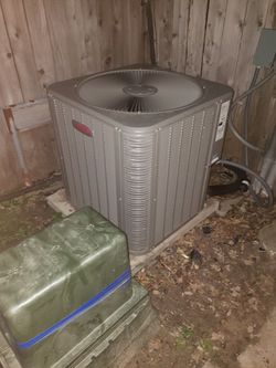 Lennox 5 Ton condenser unit only $2100 installed