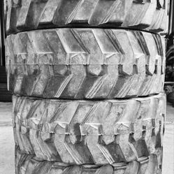 27x8.5R15 BOBCAT TIRES (LIKE NEW) 