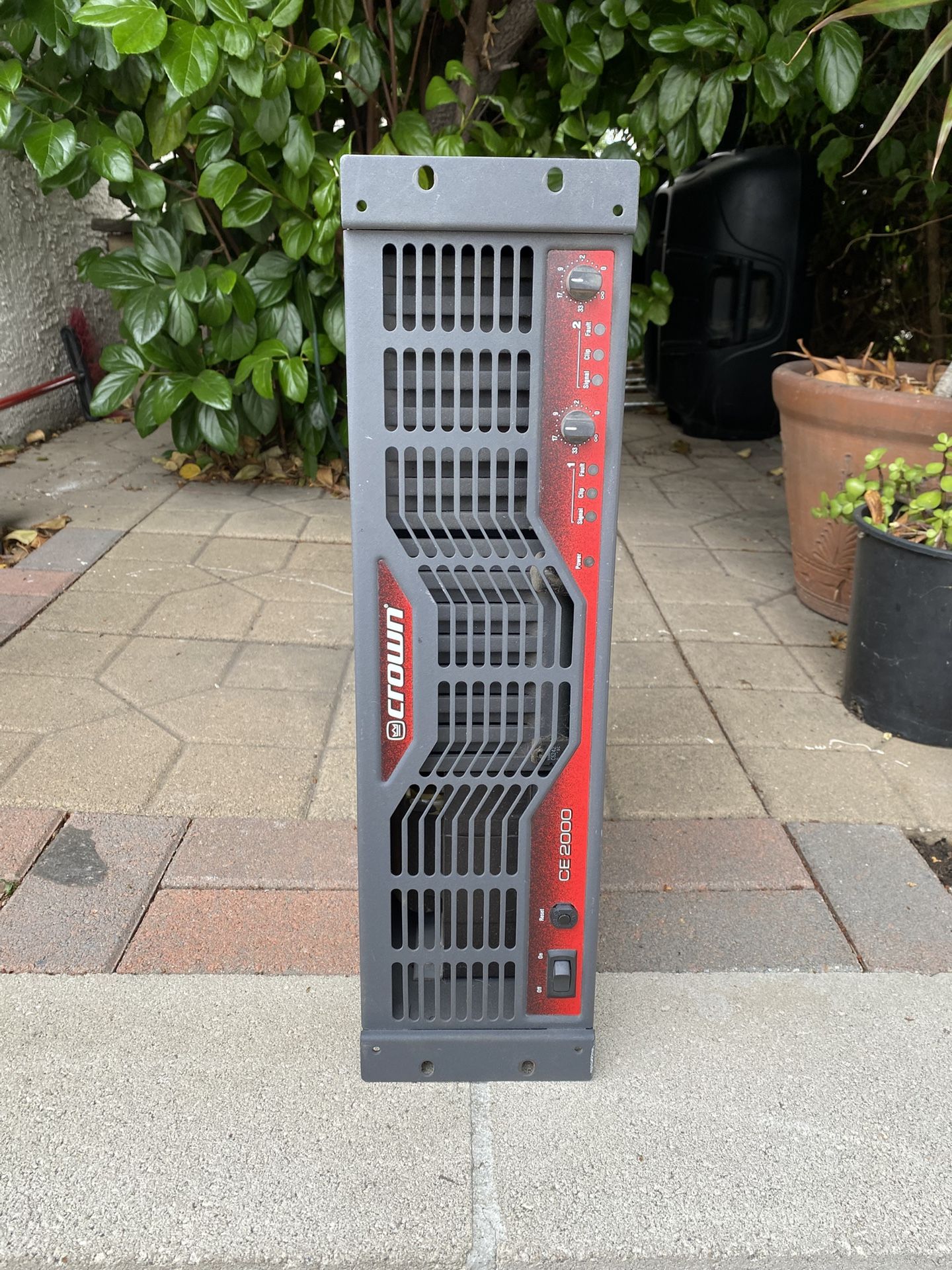 CROWN AMPLIFIER