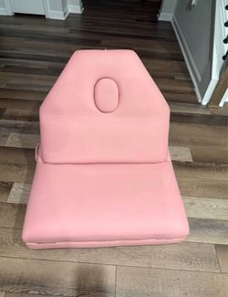 Massage table