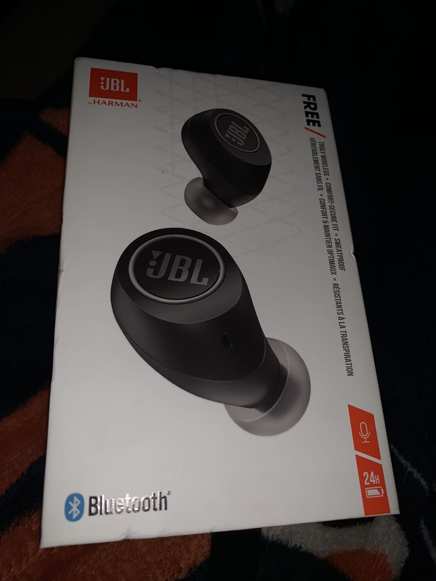 JBL Free X Bluetooth earbuds headphones brand new