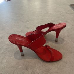 BCBG MAXAZRIA LEATHER SLIDES