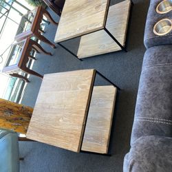 2 Side Tables