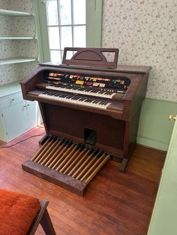 1977 organ piano - delivery available