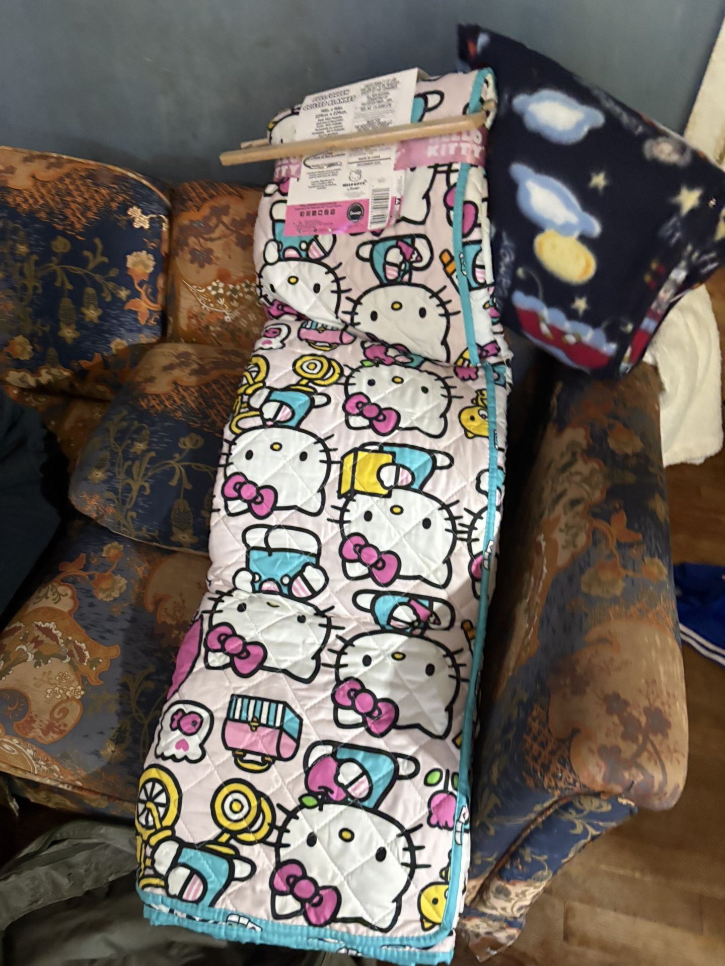 Hello kitty blanket