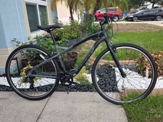 🚲 NEW Hyper 700c Urban Hybrid Bike – Adults 14+ – Gray – $140