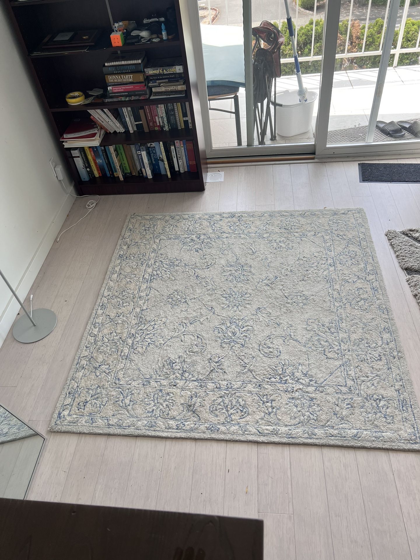 5’ x 5’ Thin Wool Rug (5 Feet By 5 Feet) Blue Beige
