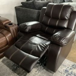 🔥 Chocolate Brown Recliner – Firm Comfort & Ultimate Relaxation 🔥