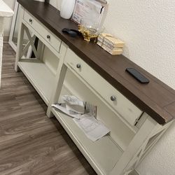 Console table