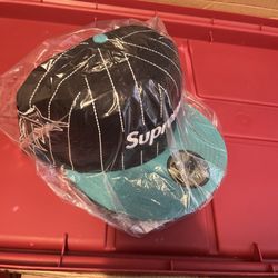 Supreme New Era Marlins Cap 7 3/4