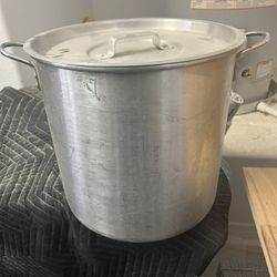 Huge Pot For Deep Frying Turkey