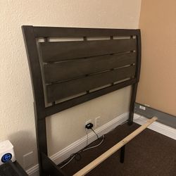 Full Size Bedroom Set No Mattress 
