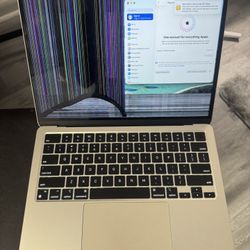 MacBook Air M3 2024 Crack Screen 