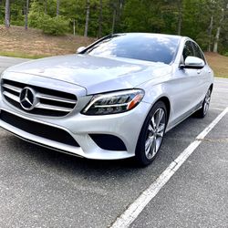 2020 Mercedes C300 Only 33k miles