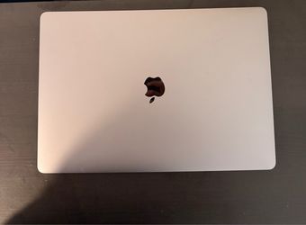 2018 MacBook Pro 15” – Intel i7 – 16GB RAM –  512gb SSD- Silver