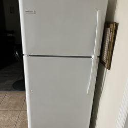 Frigidaire Refrigerator
