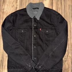 New Men’s Size Medium Levi’s Sherpa Jacket