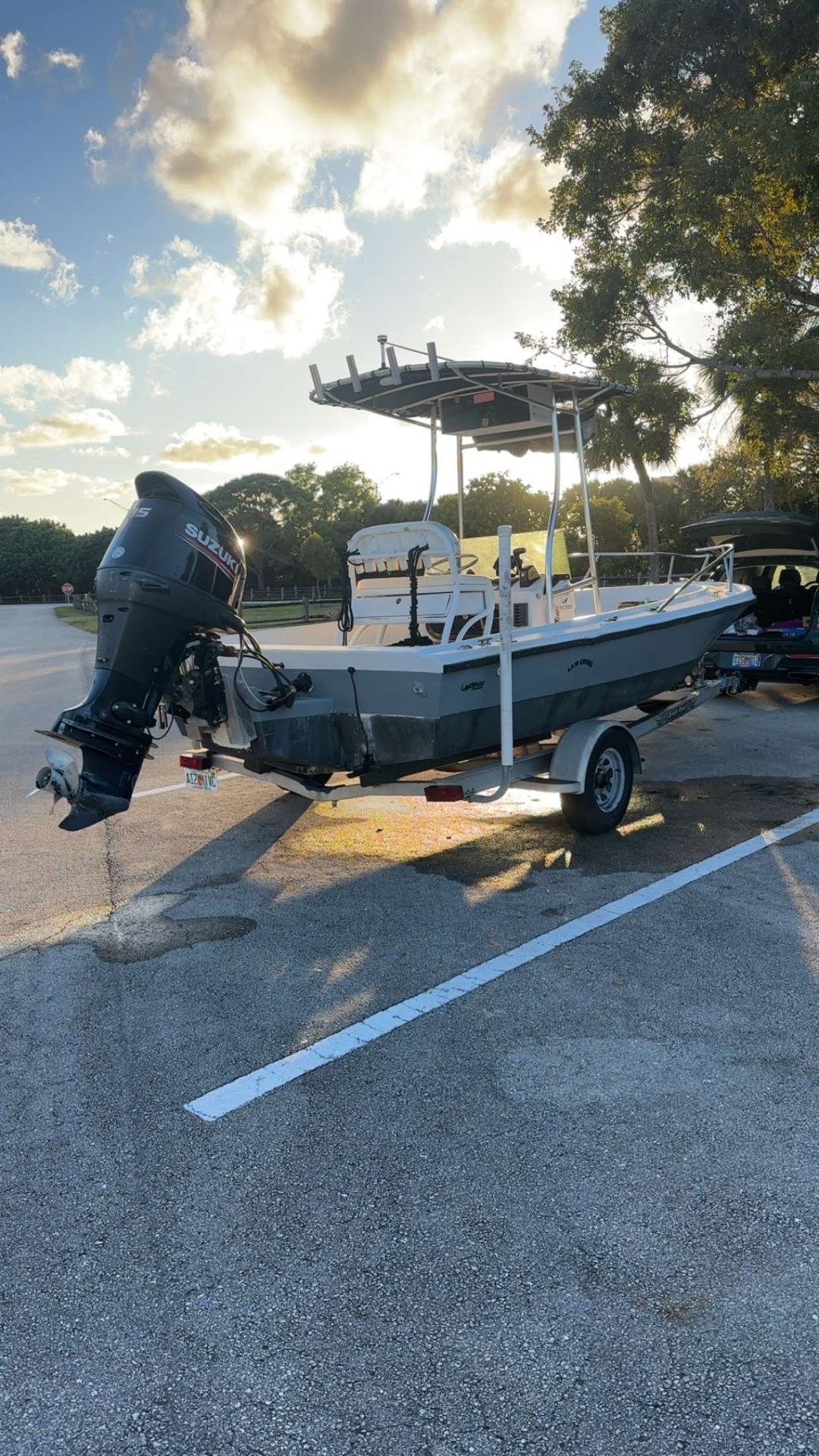 Mako Boat 19 Foot