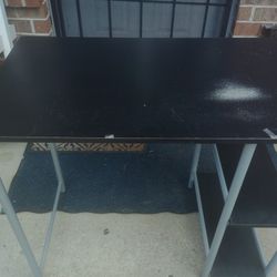 Black Desk