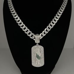 chain with shiny medal of San Judas Tadeo 925 silver