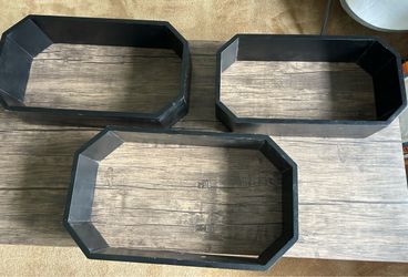Floating shelves