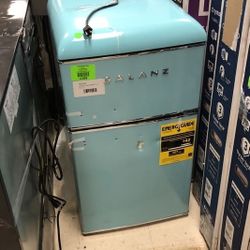Galanz Mini Fridge