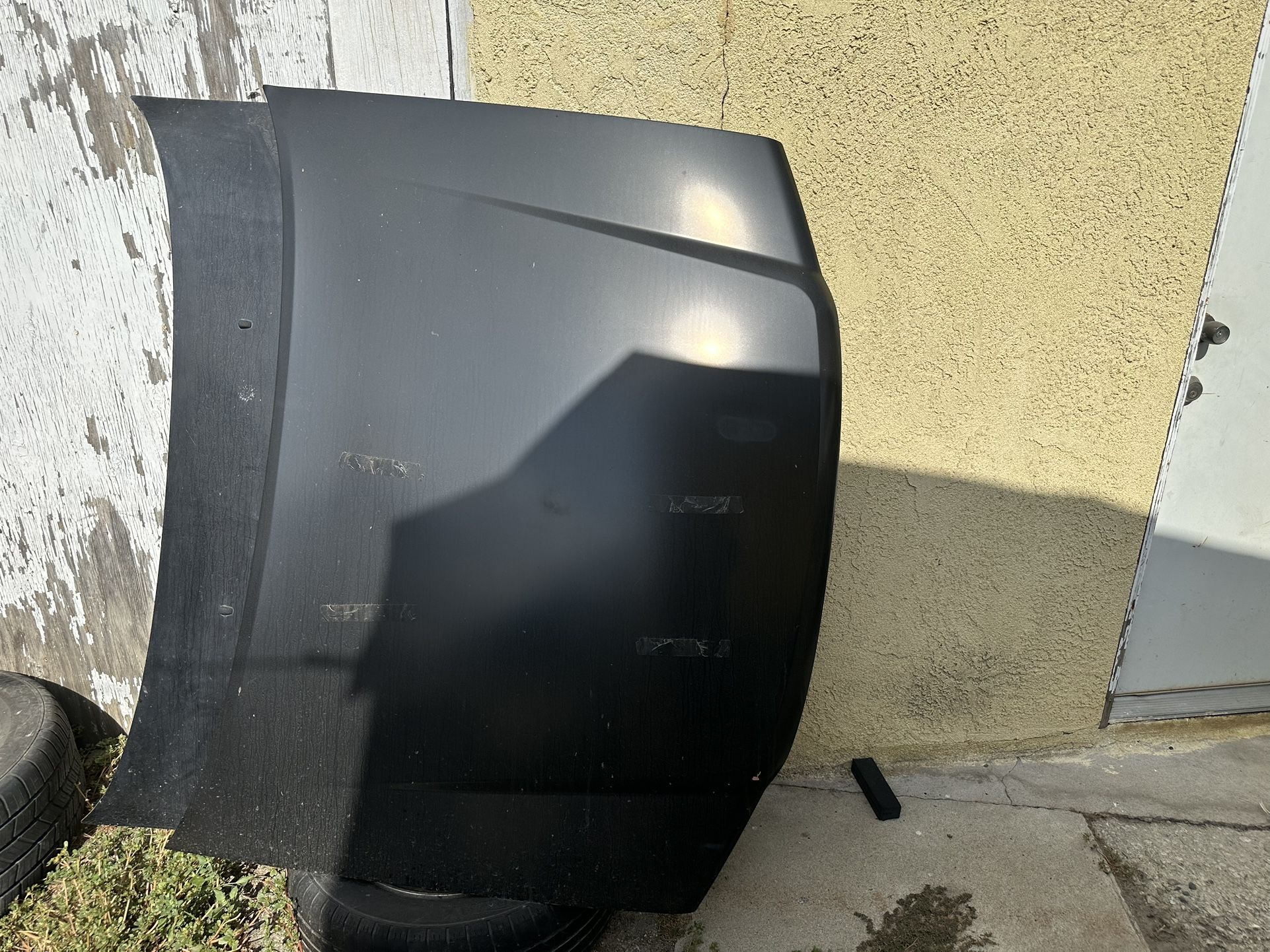 Chevy Colorado 04-12 Hood
