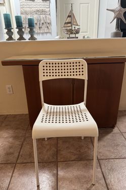 Ikea ADDE Chair White ~ *LIKE NEW!*