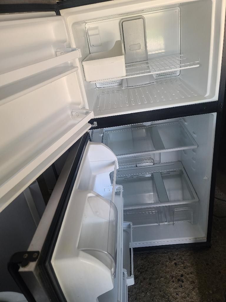Whirlpool Refrigerator