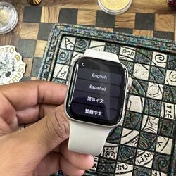 Apple Watch SE 40MM Silver Good Shape